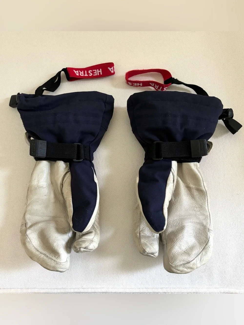 Hestra Army Leather Heli Ski Ski Three Finger Glove Navy Size 5